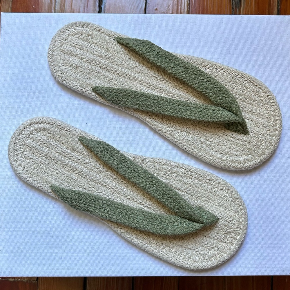 Muji Indoor Room Sandal Slippers in cream, green. One Size, fits US Women’s 5-7.